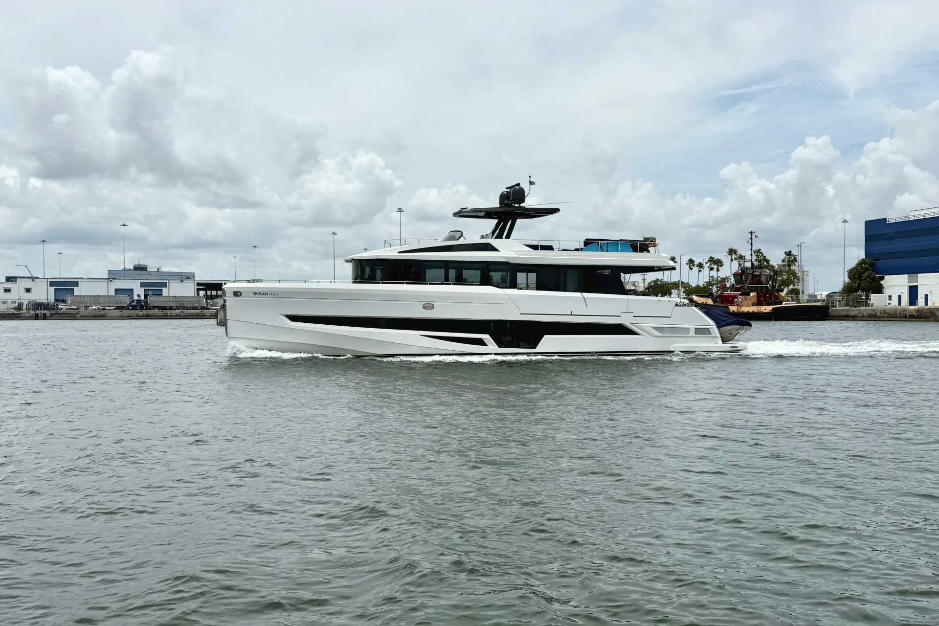 2021 OKEAN 80, photograph 1