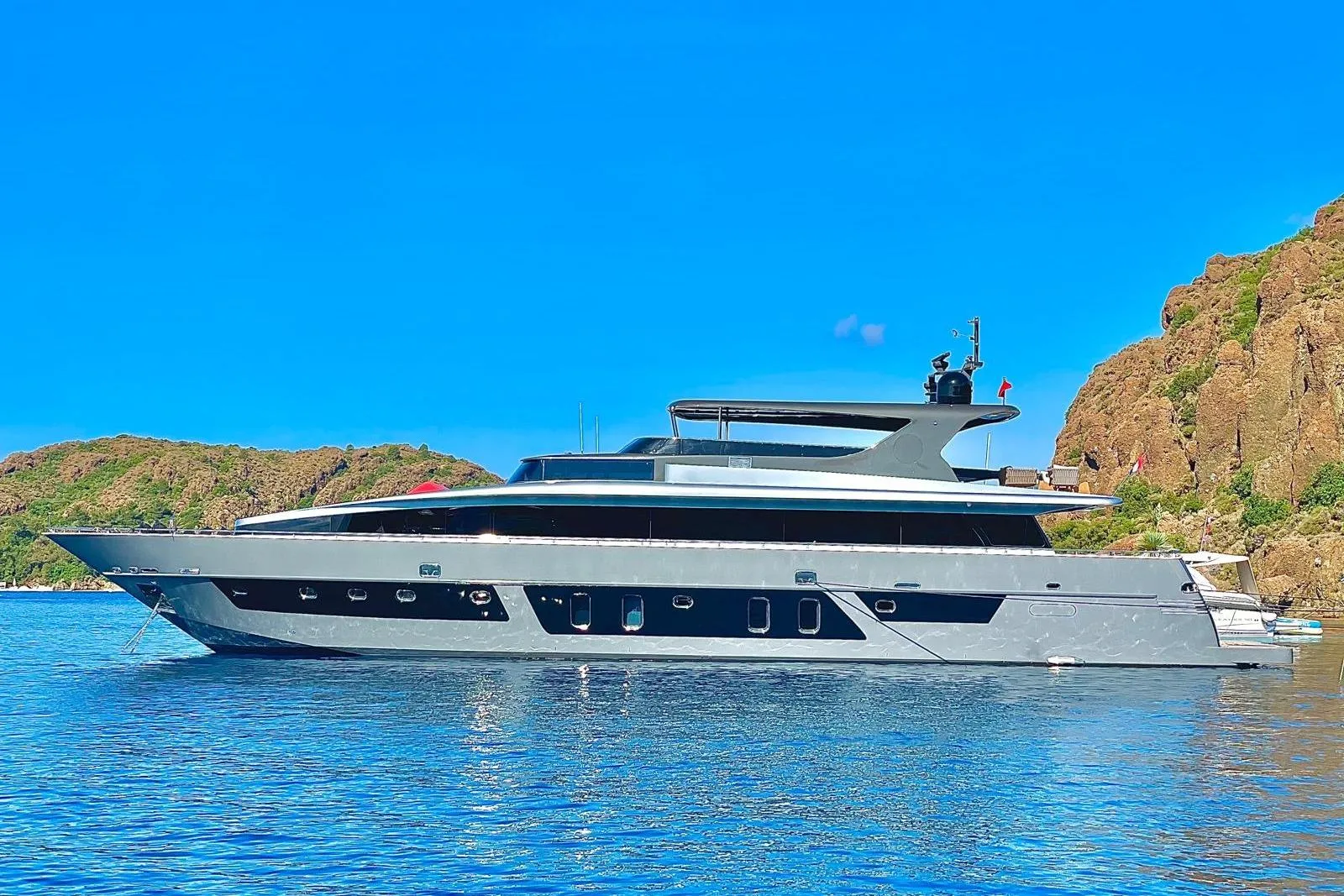 2008 Custom 34m Fast Yacht / 112 HT, photograph 3