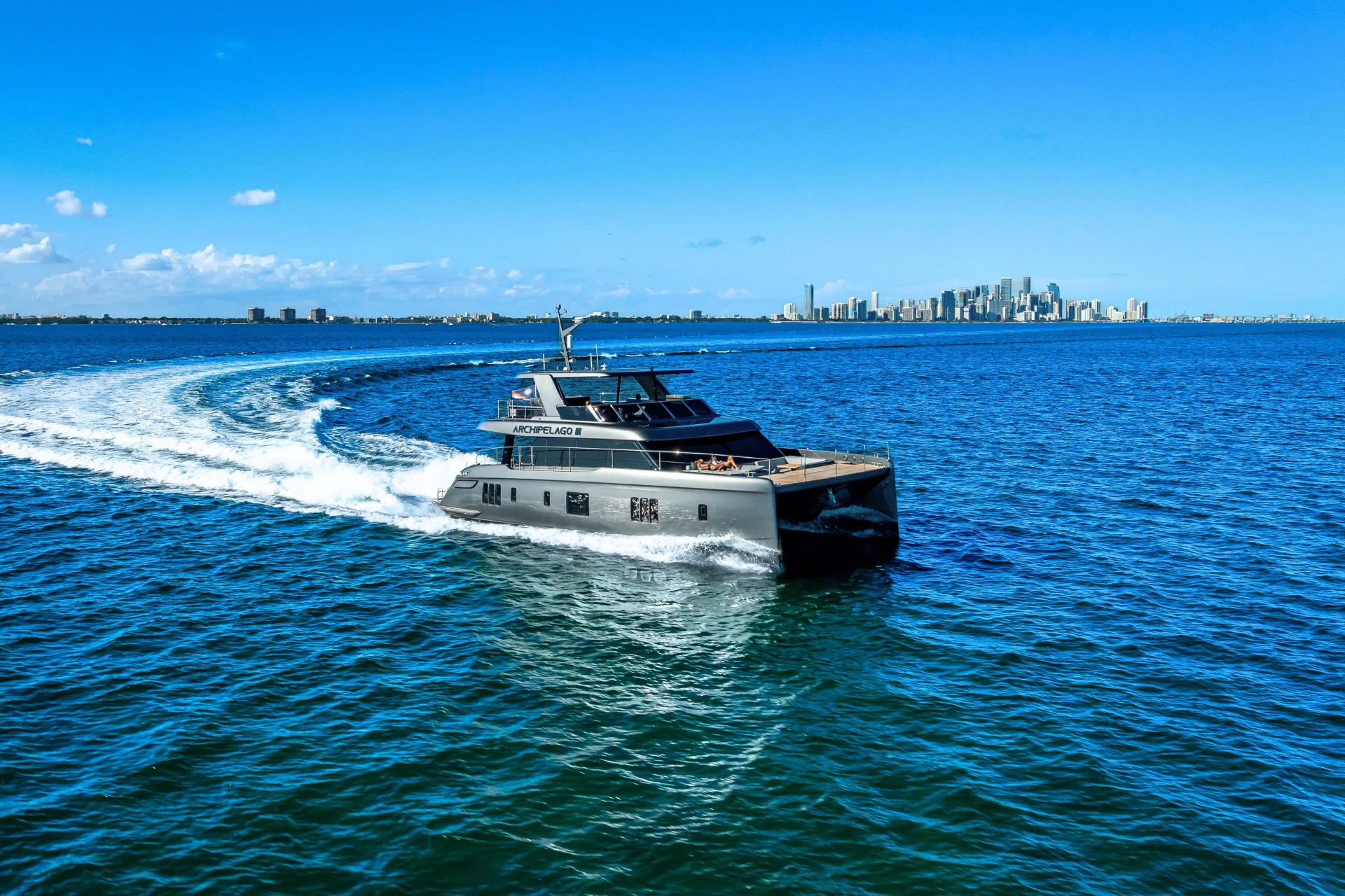 2026 Sunreef 60 Power, photograph 3