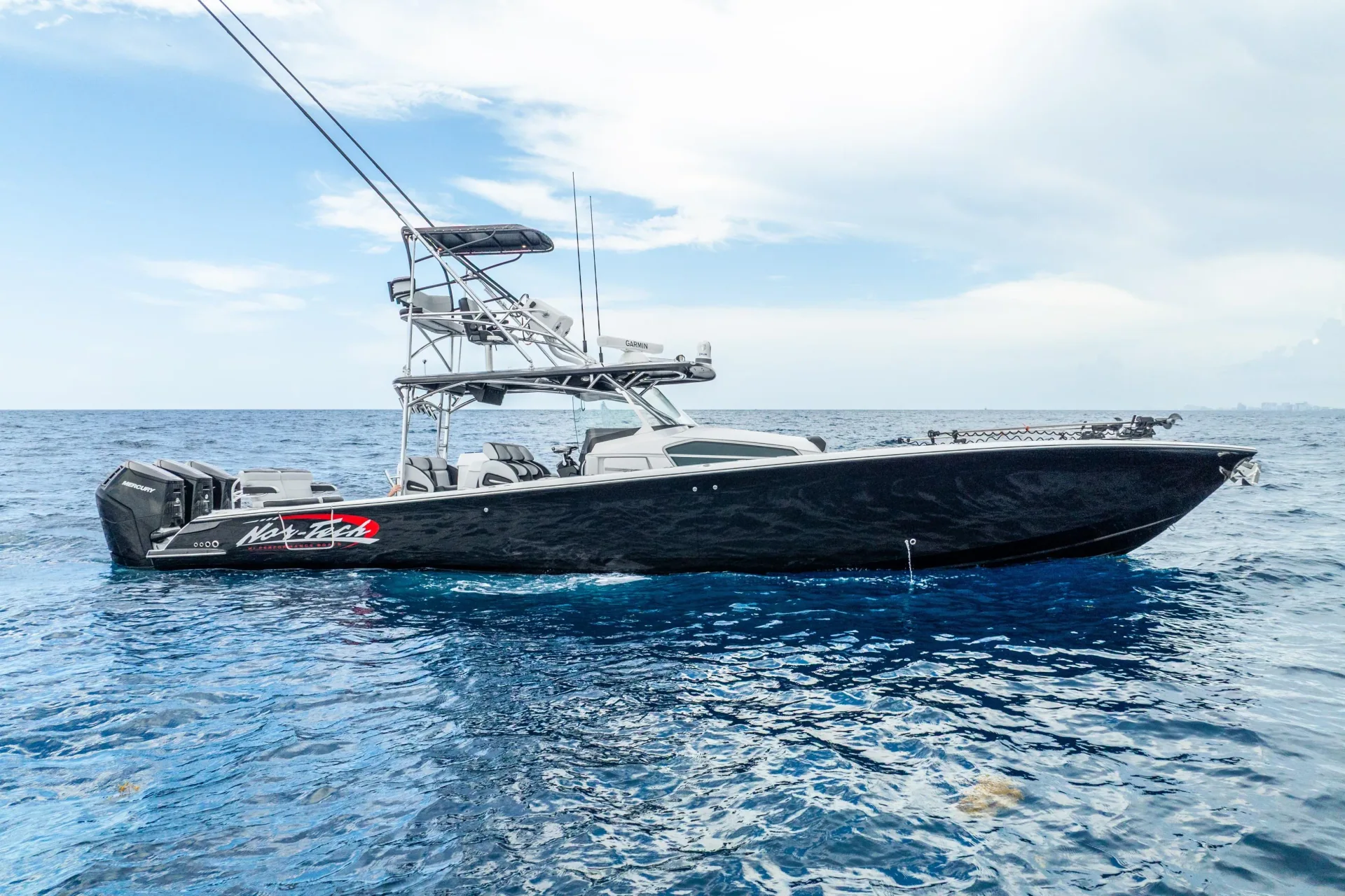 2024 Nor-Tech 452 Super Fish, photograph 1