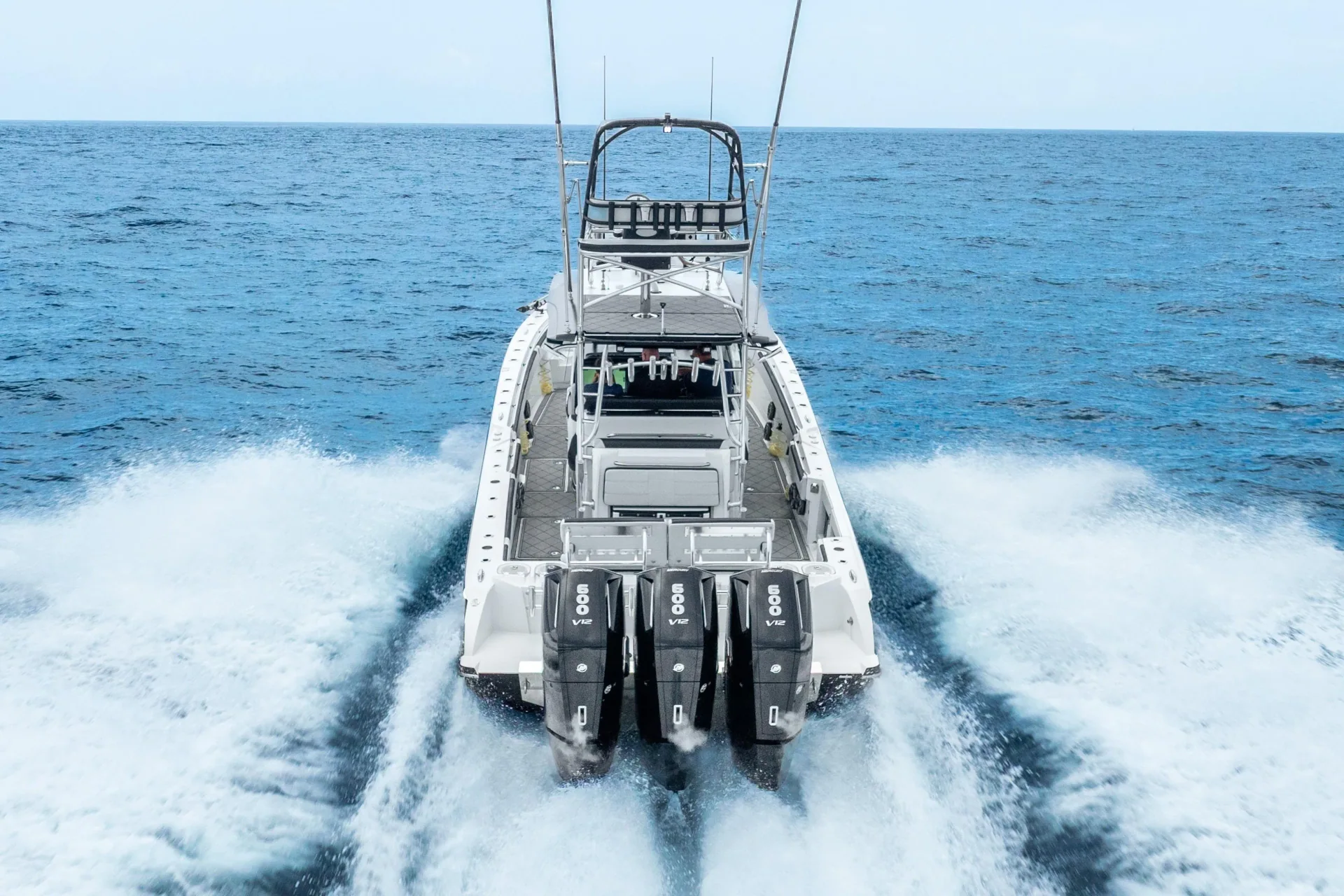 2024 Nor-Tech 452 Super Fish, photograph 3