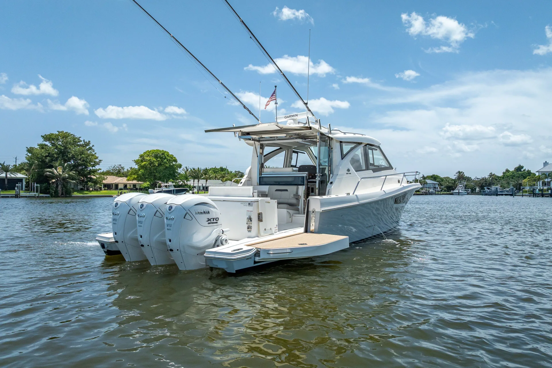 2024 Pursuit OS 445 Offshore, photograph 2