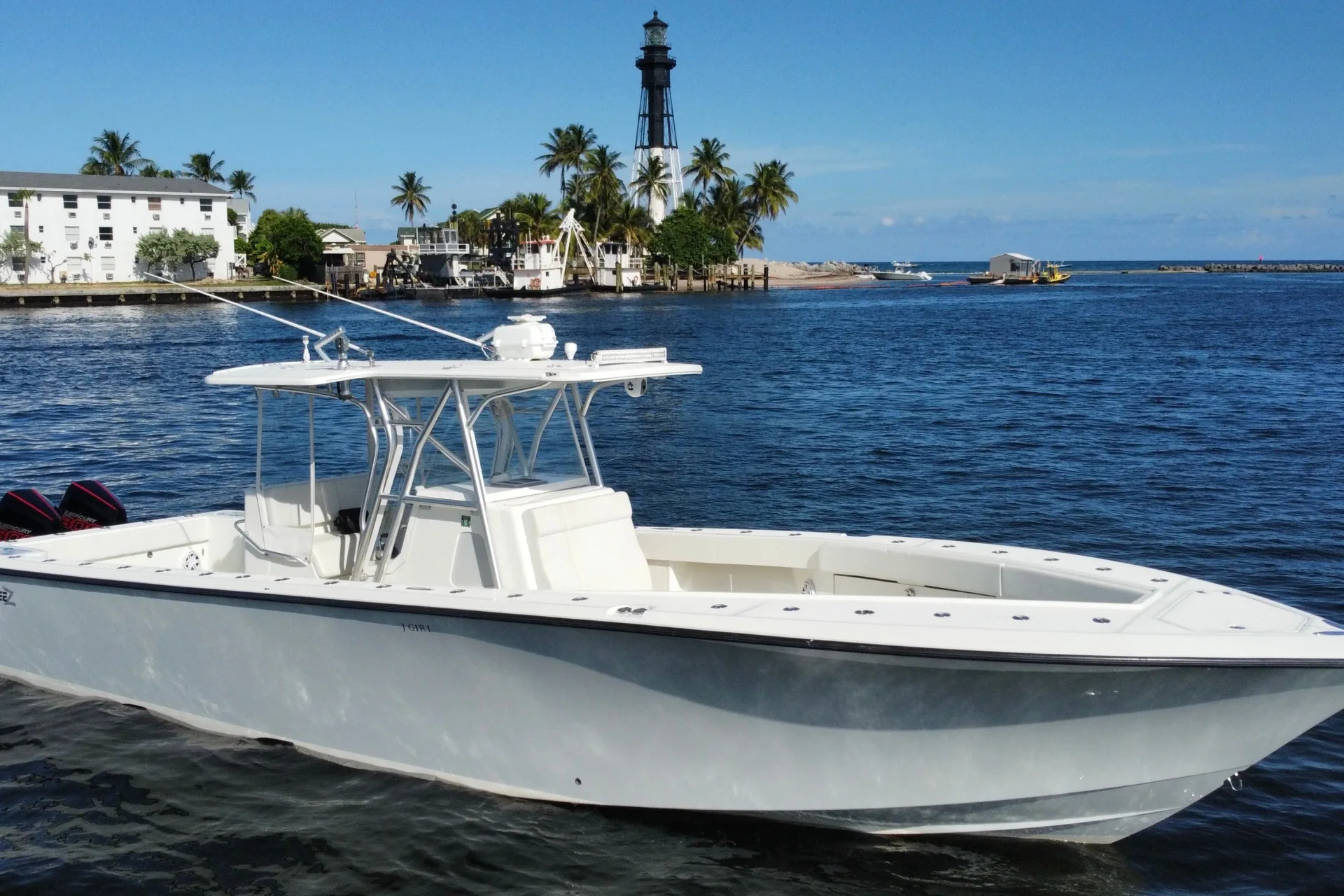 2017 SeaVee 370Z, photograph 1